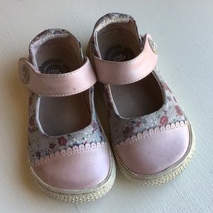 Livie & Luca pink floral Mary Janes toddler size 6